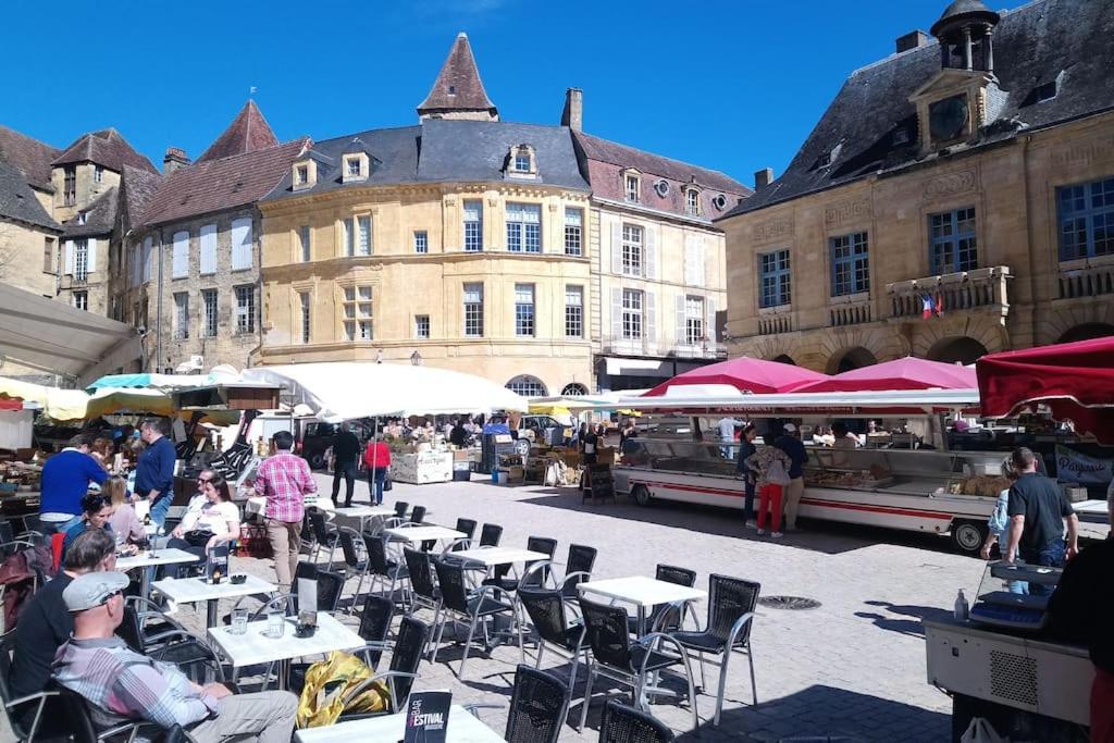 Cite Medievale, Charme & Calme, Bien Place Sarlat-la-Caneda Exterior photo